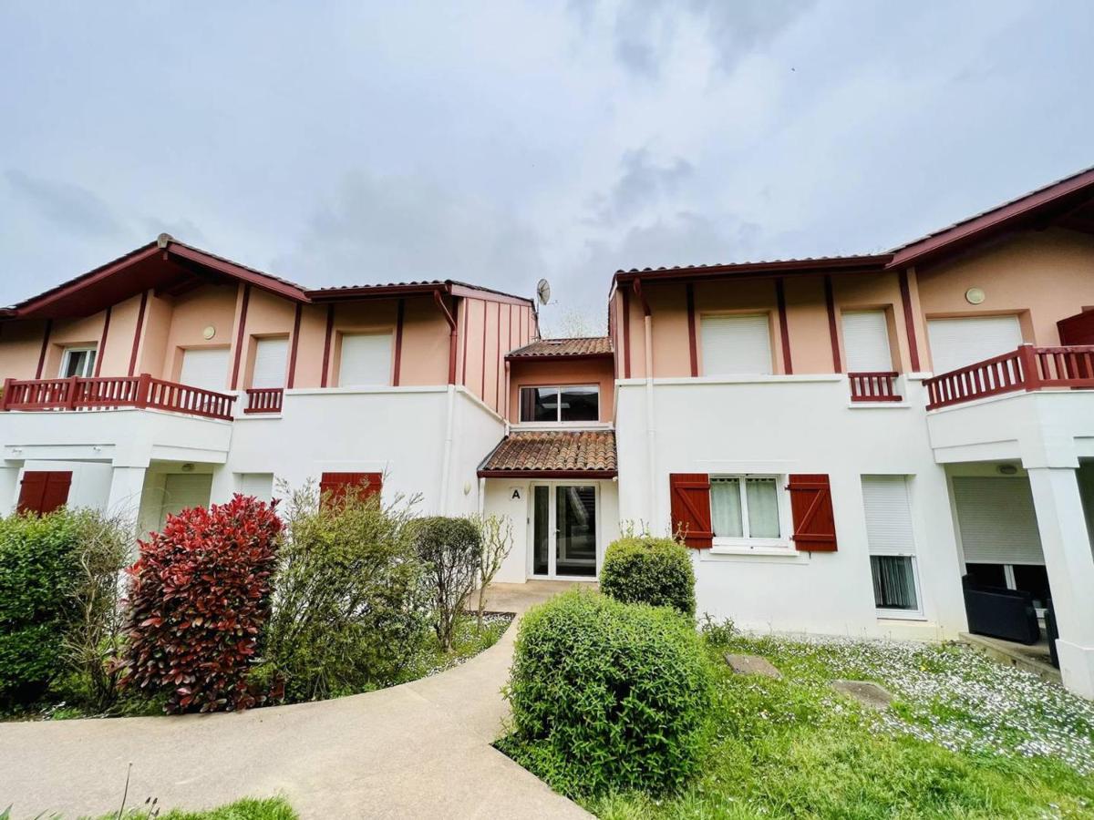 Appartement F2 A Cambo-Les-Bains Avec Piscine, Proche Thermes, Terrasse Et Parking - Fr-1-495-36 Bagian luar foto