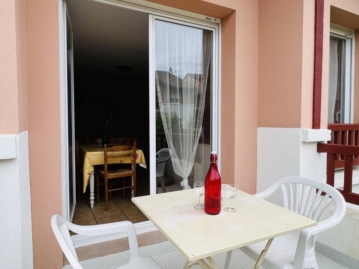 Appartement F2 A Cambo-Les-Bains Avec Piscine, Proche Thermes, Terrasse Et Parking - Fr-1-495-36 Bagian luar foto